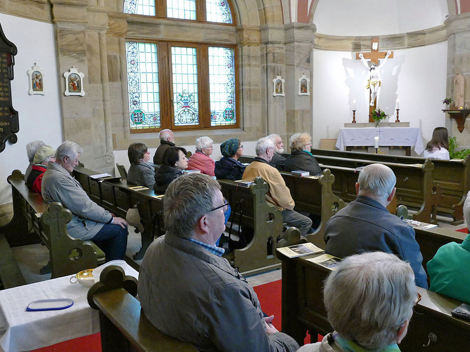 Maigottesdienst in der Weingartenkapelle (Foto: Karl-Franz Thiede)